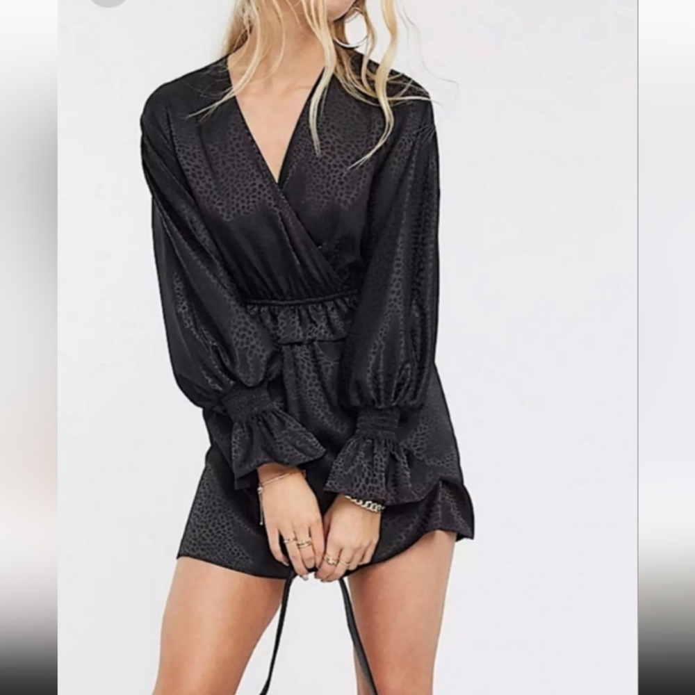 River Island Long Sleeve Chic Black Romper Jumpsuit Shorts Onesie Cheetah Print